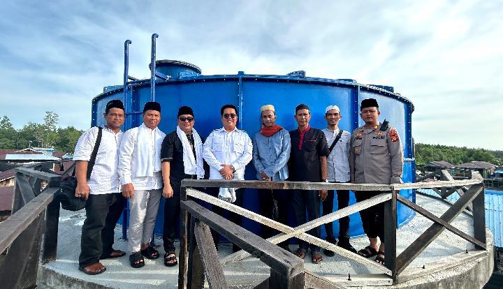 Wakil Bupati Kukar, Rendi Solihin saat melakukan kunjungi Desa Muara Pantuan (Istimewa)